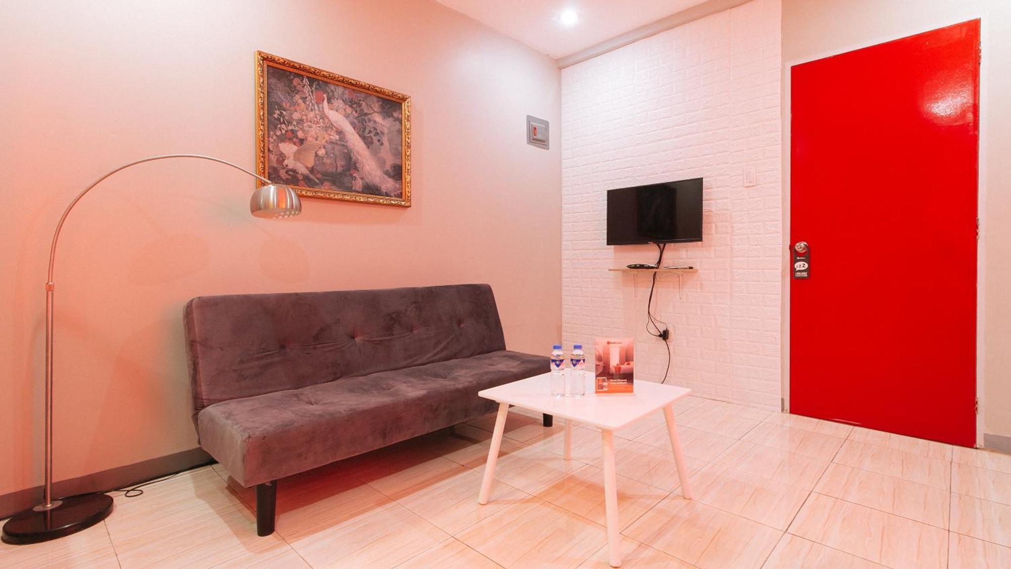 Reddoorz Near Christ The King Medical Center Hotel Las Piñas Exterior foto